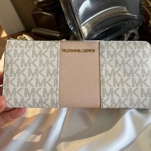 Michael Kors wallet